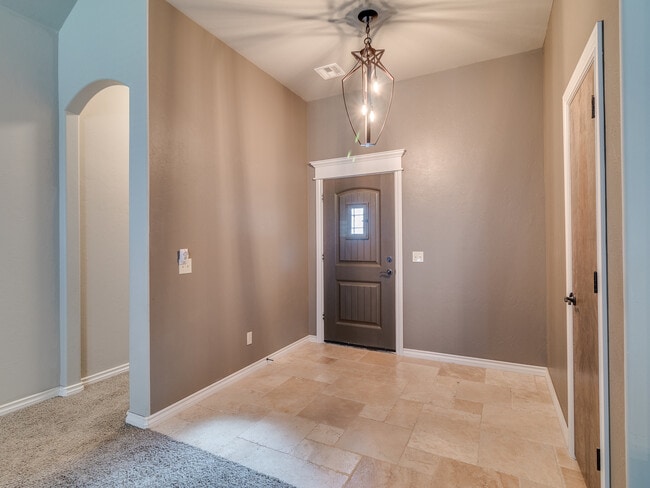 3813 Normandy Rd