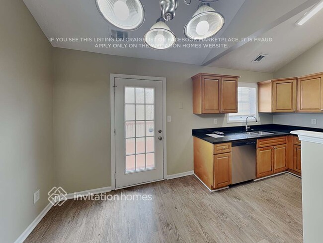 Photo - 4835 Daintree Ct