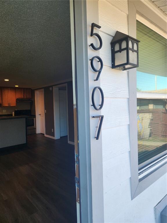 Building Photo - 5901 Bryce Ln Unit 5907