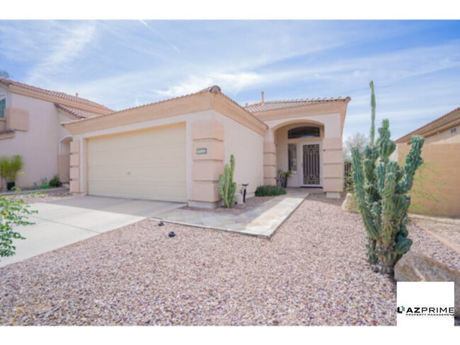Building Photo - Beautifully Updated 3/2 Cave Creek House!