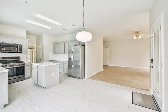 Photo - 10239 Sable Trail Ln
