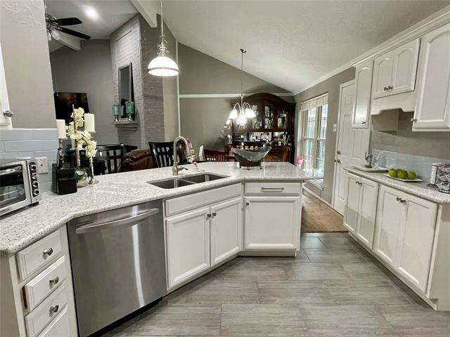 Photo - 428 Covey Ln