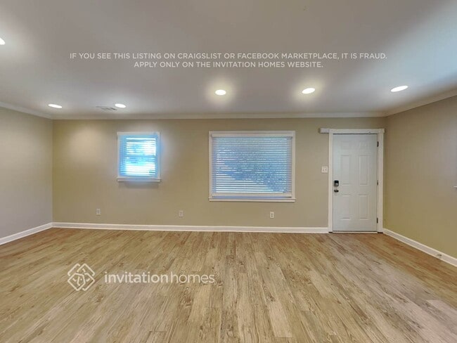 Photo - 2434 Main St NW