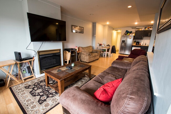 Photo - 2516 Josephine St