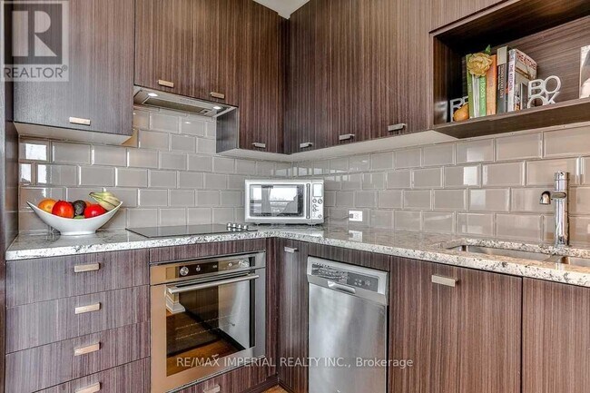 Photo - 255 Village Green Square Unit 3402
