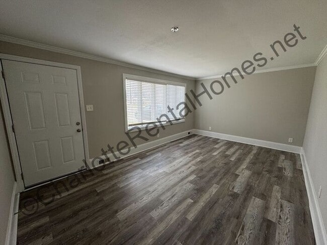 Photo - 3 Bedroom 1.5 bath home in Mathews!