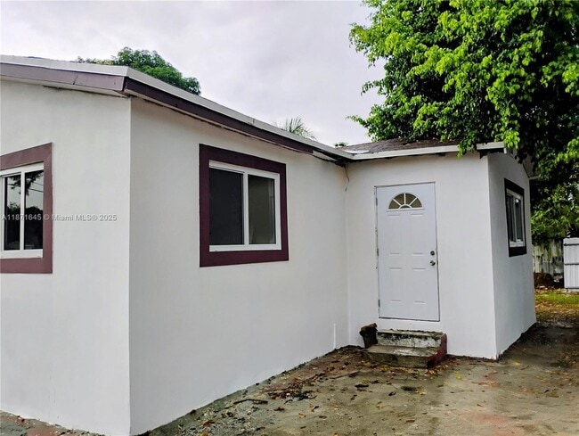 Photo - 2310 NW 103rd St