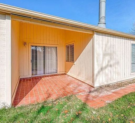 Photo - 3610 Vineyard Dr