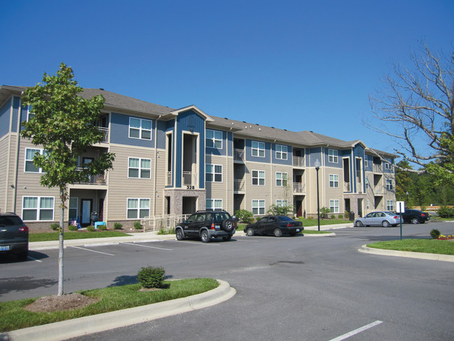 Towne Commons Apartments - Towne Commons Apartments