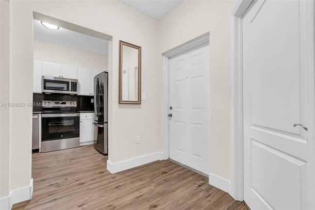 Photo - 7250 NW 177th St