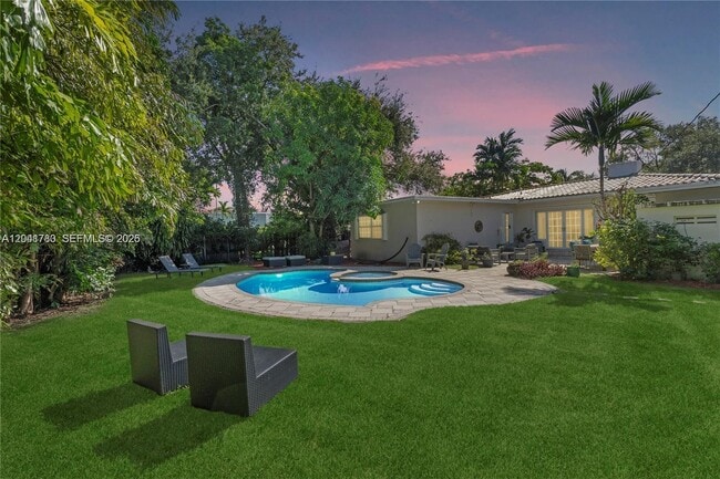 Photo - 1875 Alamanda Dr