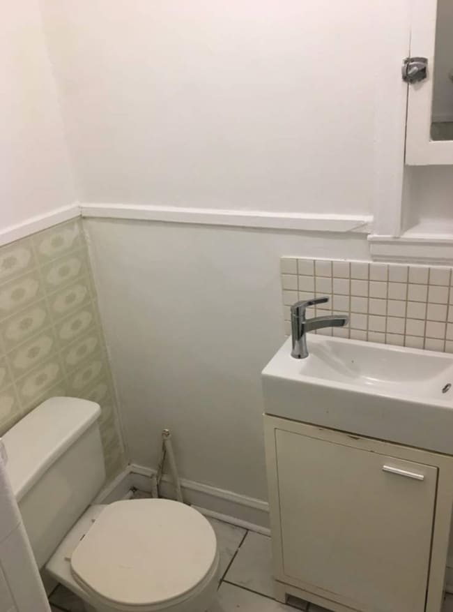 Building Photo - 65 Sweetland Ave Unit 2