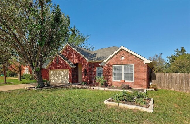 Photo - 16610 Pocono Dr