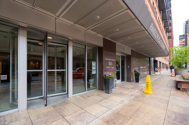 Photo - 165 N Canal St