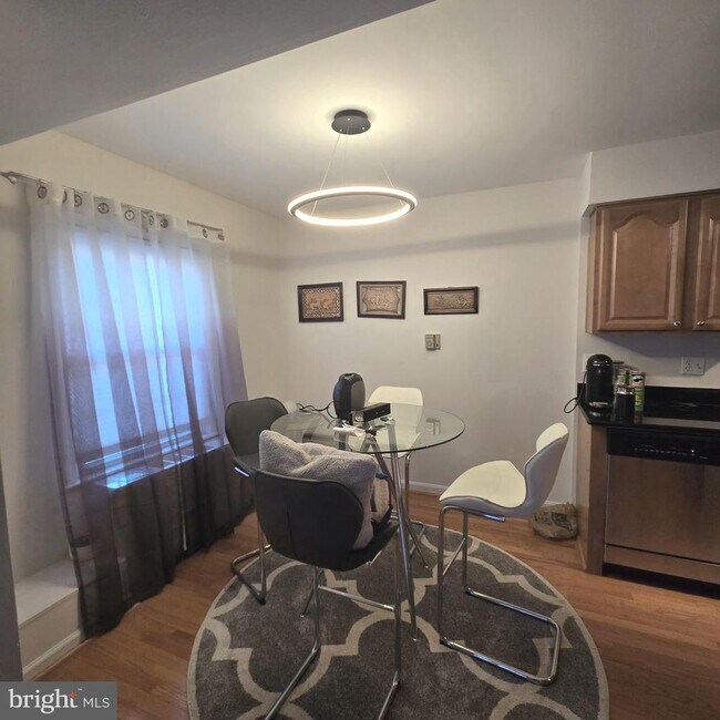 Photo - 3336 Spring Ln Unidad A-26