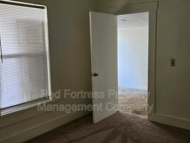 Photo - 3810 Desoto Ave