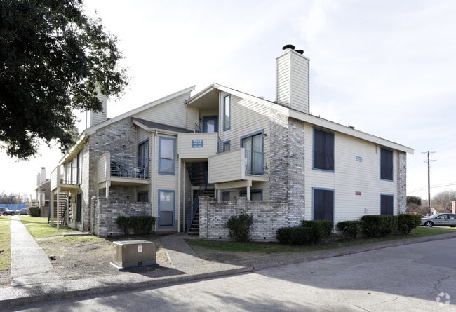 Photo - Buckingham Court Apartments