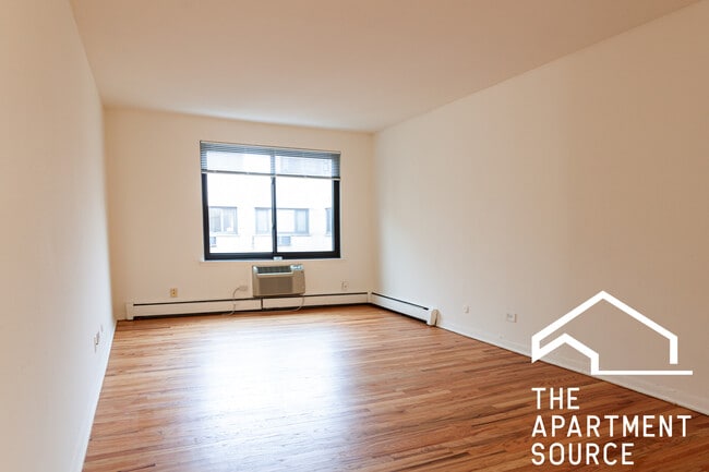 Photo - 540 W Roscoe St Unit 574