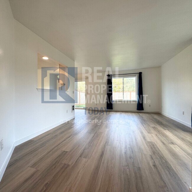 Photo - Yang - 334/336 (Olympic Group) Unit 334