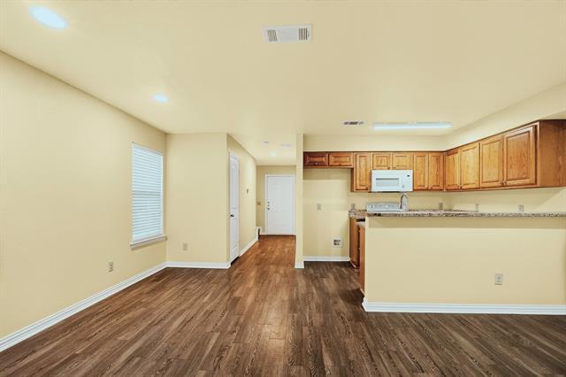 Photo - 1716 S Waco St