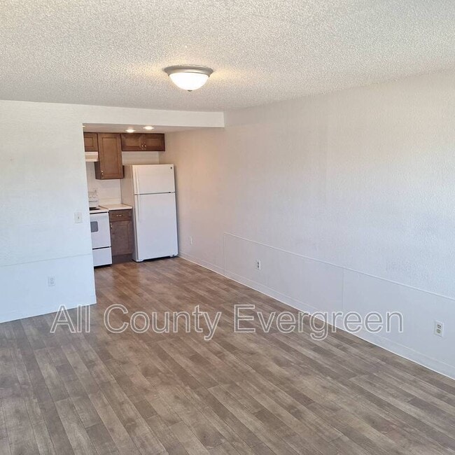 Photo - 420 23rd St SE Unit B