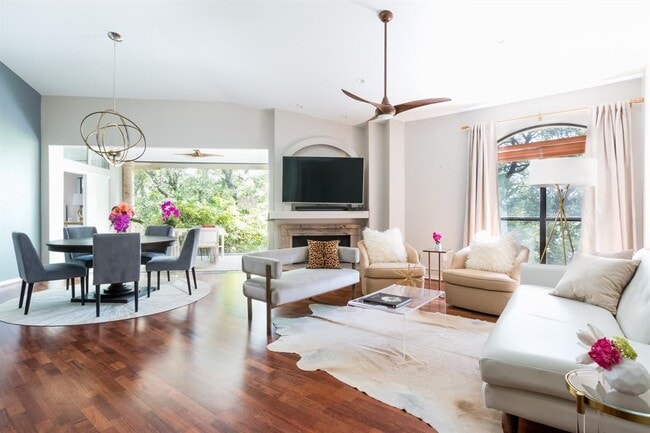 Building Photo - 1000 Liberty Park Dr Unit 202