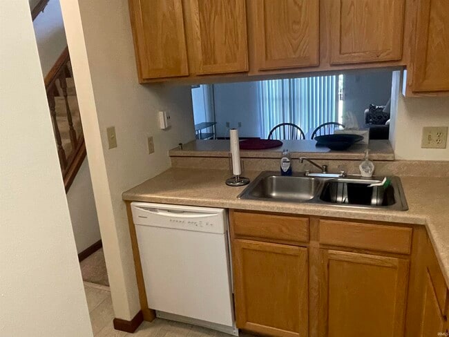 Photo - 2446 Brittany Ln