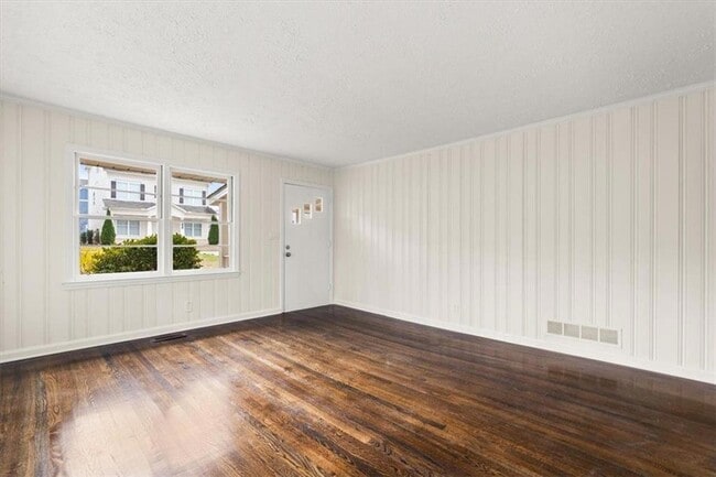 Photo - 1451 Belmont Ave