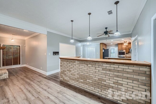 Photo - 3944 River Dr SW