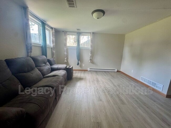 Photo - 515 S 9th St