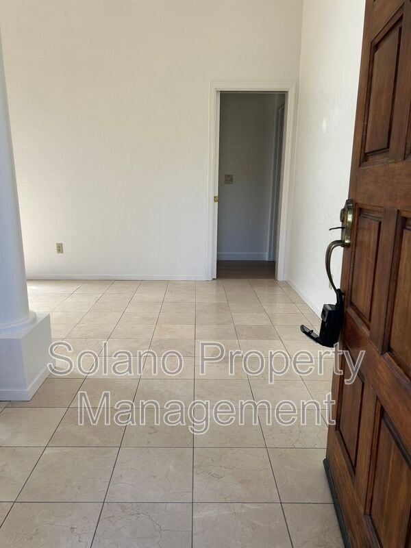 Photo - 1829 Nephi Dr