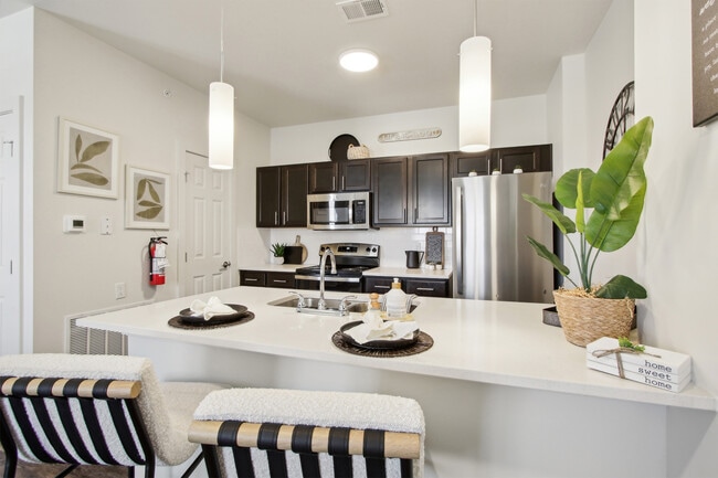 Building Photo - Village at Thorncreek Rental