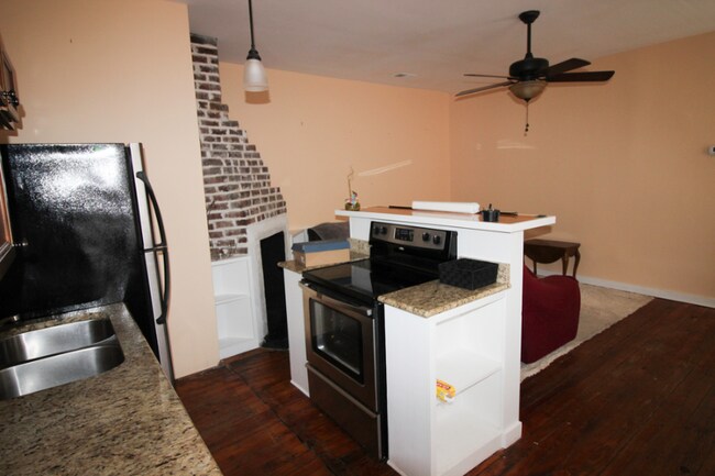 59 Hanover St Unit A