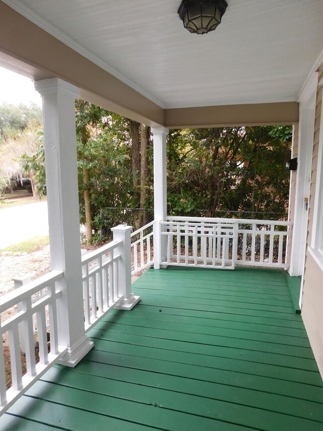 Photo - 611 Johnson St