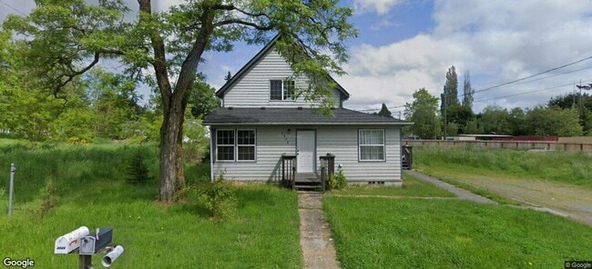 Building Photo - Serene 4 bedroom farmhouse in a quiet country neighborhood completely renovated