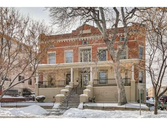 Building Photo - Large windows and exposed brick wall Unit 305 Rental