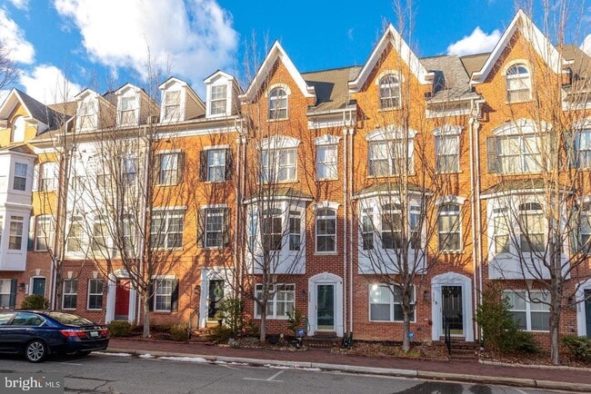 Photo - 5059 Kilburn St Townhome