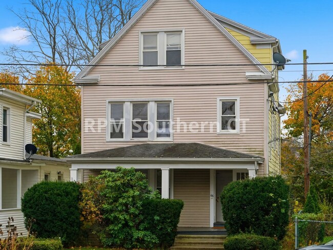 Building Photo - Court 48-2 Unit Court - 48-2