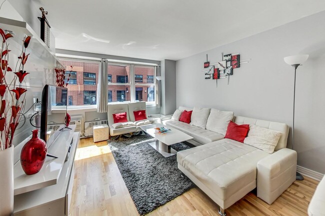 Photo - 2300 N Commonwealth Ave Unit 2C