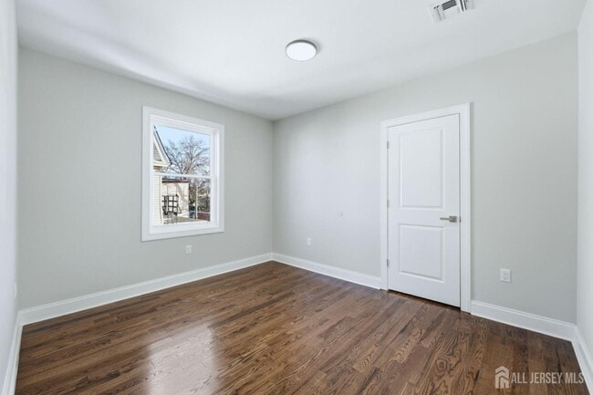 Photo - 46 Eppirt St