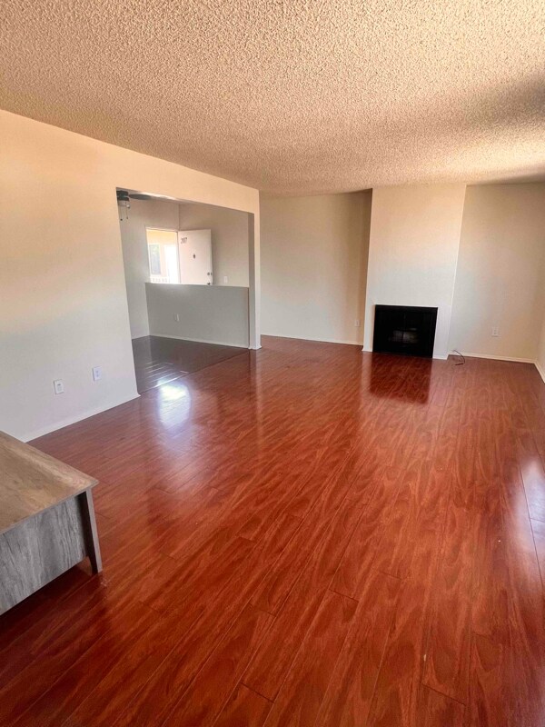 20957 Bryant St Apartment Unit 207 Los Angeles, CA