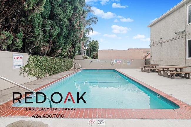 Photo - 7350 Hazeltine Ave Unit 11