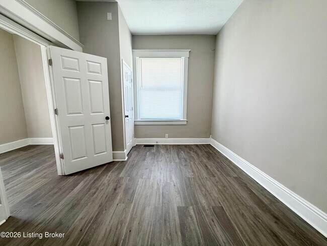 Photo - 4207 W Market St