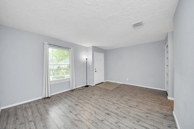 Photo - 10654 Hazelhurst Dr Unit 28