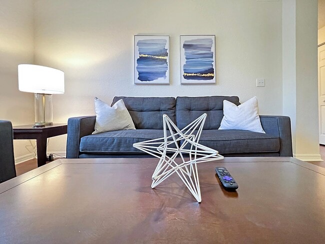 Photo - 9913 Montague St Unidad #10-9913