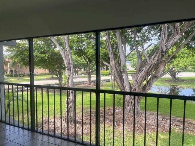 Photo - 200 Lakeview Dr Unit 203