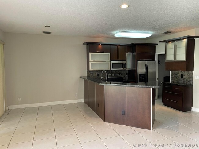 23395 Water Cir