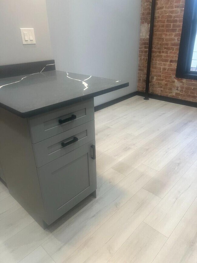 Photo - 2100 2nd Ave Unidad 29