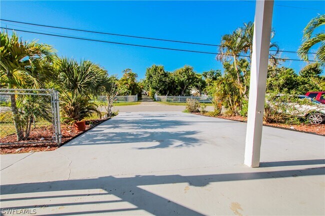 Photo - 7272 Caloosa Dr