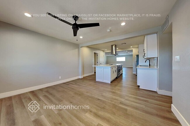 Photo - 856 E 9th Ave